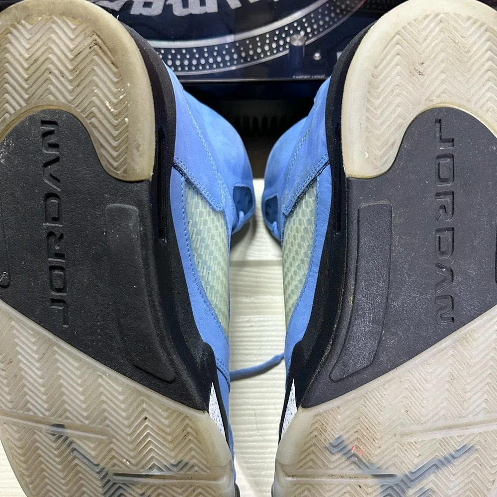 Jordan 5 UNC size 12 - Picture 3 of 3